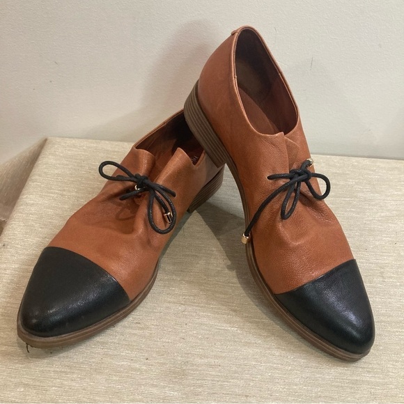 DJANGO & JULIETTE Sz 39 Kotty Leather Two Toned Colour Block Laces Pointy Flats - Picture 1 of 14